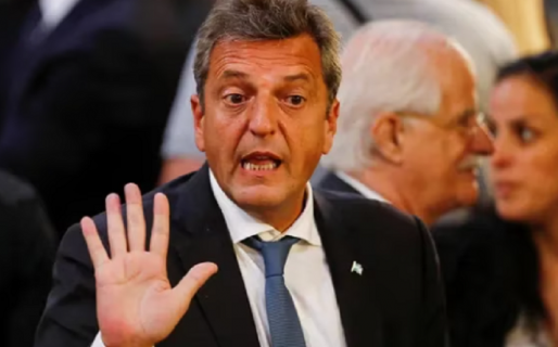 Nuevo récord: El dólar blue salta 5 pesos y ya se vende a 381