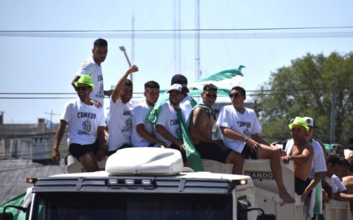 La caravana del Verde: Germinal festejó el ascenso con sus hinchas en Rawson