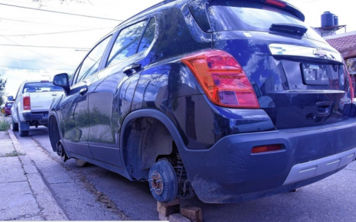 Sigue en aumento el robo de ruedas en distintos vehículos