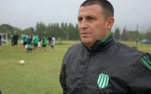«Voy con el objetivo de mejorar y afianzar al club», aseguró Ricardo González, flamante DT de Newbery