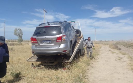 Volcó su camioneta en estado de ebriedad, intentó agredir a un policía y terminó detenido
