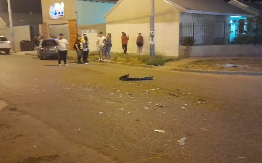 El conductor de una camioneta chocó contra un auto y se negó a realizarse el test de alcoholemia