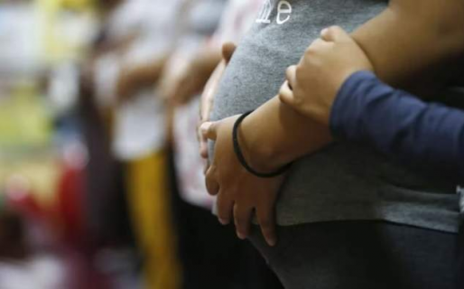 Desbaratan una banda que traía a embarazadas rusas y les conseguía documentos truchos