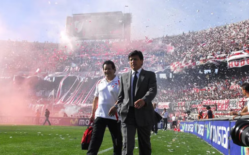 El regreso de Daniel Passarella al Monumental diez años después