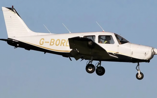 Pensó que su instructor de vuelo estaba fingiendo, pero había muerto en el aire