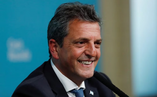 Los intensos dolores de cabeza que disimula la sonrisa de Sergio Massa