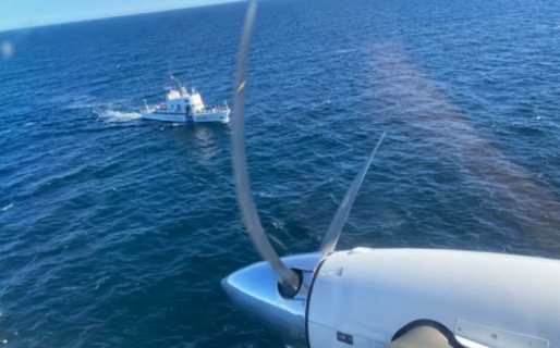 Prefectura rescató a tres pescadores y continúan buscando a un cuarto