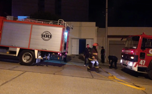 Apagaban un incendio y terminaron descubriendo un macabro asesinato