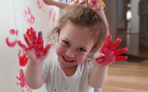 La justicia santacruceña le niega a una nena la medicación que precisa para crecer