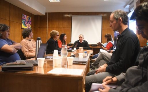 Cuatro de los cinco gremios docentes firmaron el acuerdo con Provincia