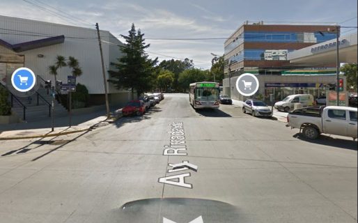 Una mujer fue detenida por intentar robar un buzo, un bolso y un alfajor de un supermercado