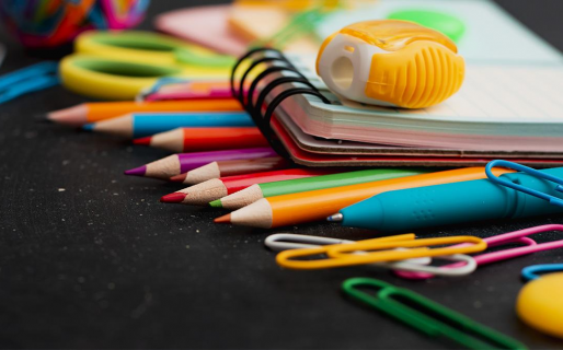 Campaña solidaria para los niños del Stella Maris: Recaudan elementos para el inicio de clases