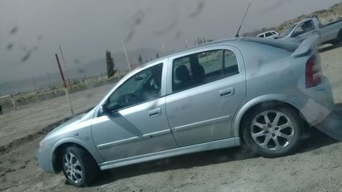 Entraron a robar a su domicilio y hasta le llevaron el auto estacionado: lo buscan desesperadamente por toda la ciudad