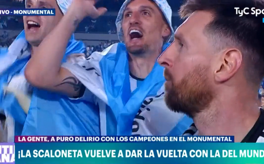 El enojo de Messi en pleno festejo con la copa, ¿qué le pasó?