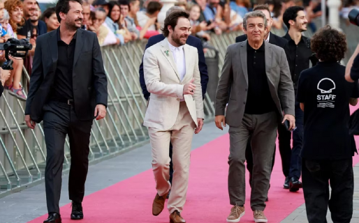 Camino al Oscar 2023: Peter Lanzani, Santiago Mitre y una foto que invita a soñar