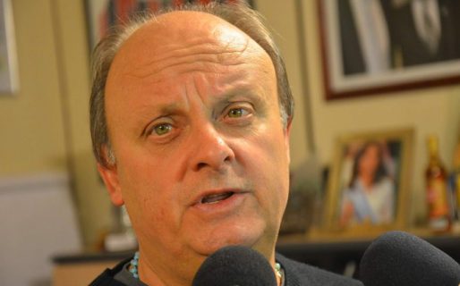 Néstor Di Pierro arriba a Comodoro para votar en el balotaje y confesó a quien elegirá