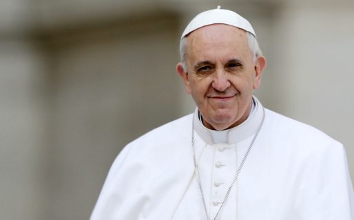 “Francisco no es el papa, es un usurpador”: la escandalosa frase de un sacerdote que conmovió al Vaticano