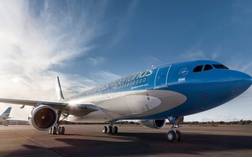 Semana Santa en paz: Controladores aéreos levantaron el paro