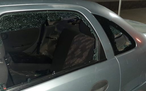 Intentó robar el parlante de un vehículo, pero fue aprehendido por la misma víctima