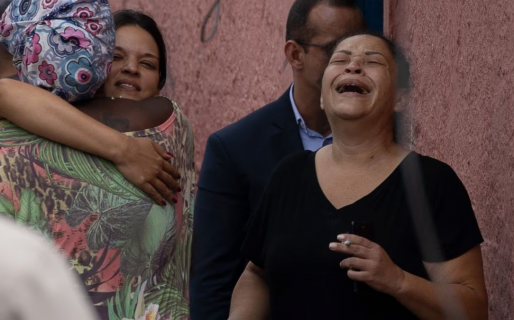 Un alumno de 13 años mató a una profesora a puñaladas y hiere a cuatro personas en una escuela