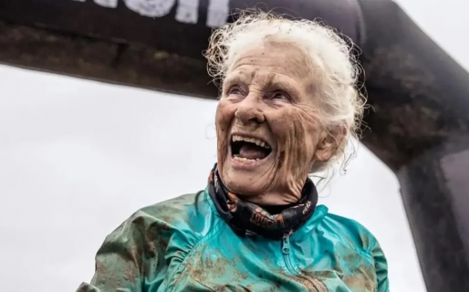 Tiene 83 años y superó por tercera vez una de las pruebas de resistencia más difíciles del mundo