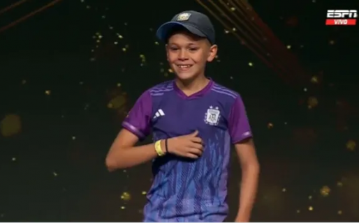 José, el hincha que hizo emocionar hasta las lágrimas a Scaloni y los jugadores de la selección