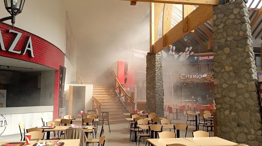 El extractor de una hamburguesería comenzó a arder y hubo que evacuar el lugar