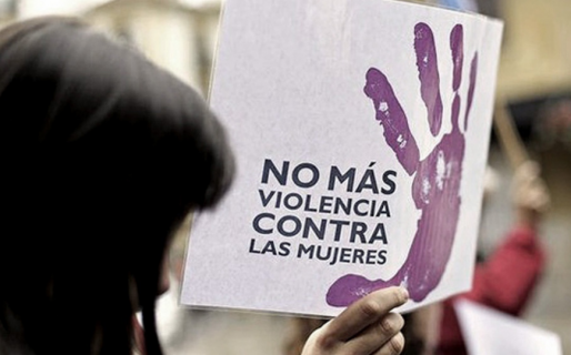 En el Día de la Mujer, ‘Pin’ recordó y pidió justicia por Daniela Velasco y Yasmín Chacoma