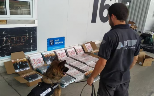 “Pasame más discos se vino la pachanga”: la Aduana incautó 500 vinilos de Vilma Palma