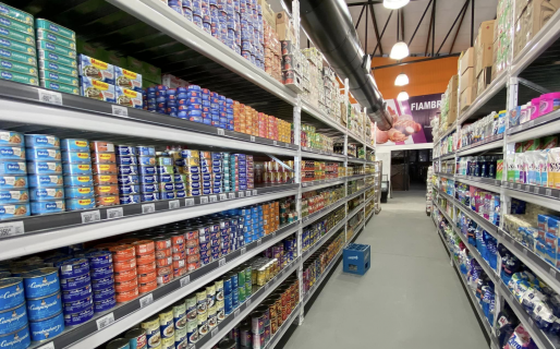 Inaugura un supermercado chino en Comodoro con ofertas especiales por la apertura