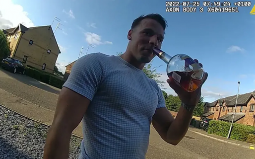 Volvió borracho a la escena del crimen para hablar con la policía: le dieron cadena perpetua