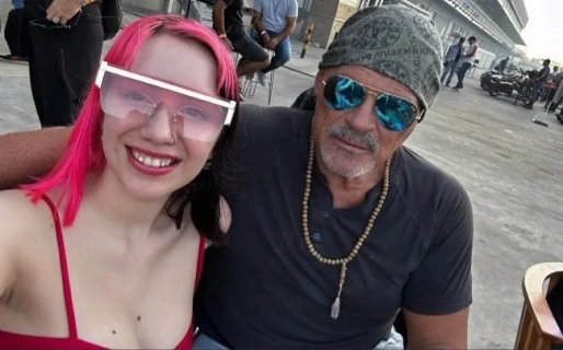 Una joven de 19 años confirmó su romance con Alfa: cómo lo conoció y qué le gusta de él