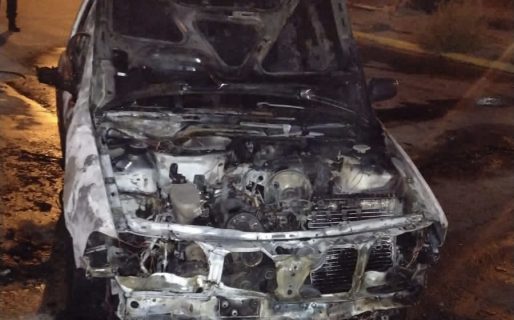 En la madrugada incendiaron un auto en el barrio Próspero Palazzo