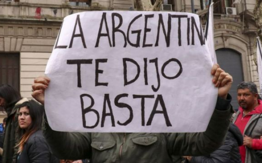 ¿Cómo en el ’89 o como en 2001? El país atrapado en el loop del fracaso