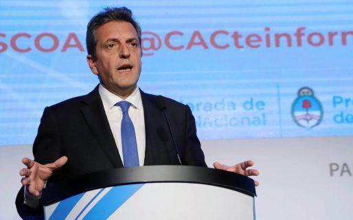 El Dólar blue llegó a los $400 y alcanzó un nuevo récord histórico: Las razones