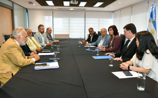 Por la inflación récord, el Gobierno insiste en acortar los plazos de las negociaciones paritarias