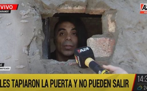 Insólito: Le tapiaron la casa con ellos adentro y ahora no pueden salir