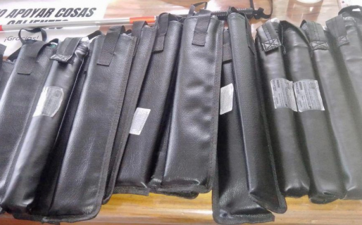 Robaron bastones para ciegos, se arrepintieron y los devolvieron todos