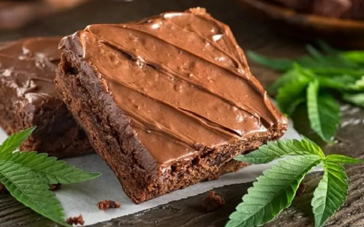 Una adolescente llevó a la escuela “brownies locos” y se intoxicaron varios compañeros