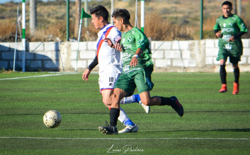 Petroquímica se corta solo arriba y la CAI empató con un penal polémico