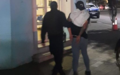 Terminó detenido por pelear en calles del centro