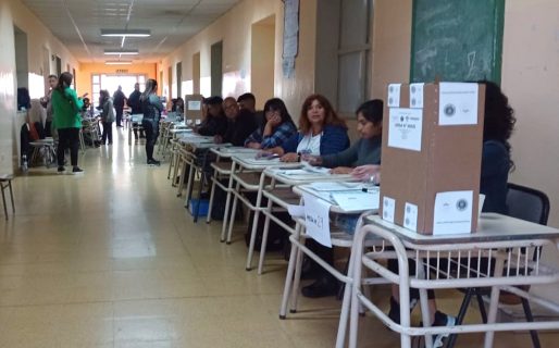 Se esperan los primeros resultados provisorios y la participación rondaría el 65%