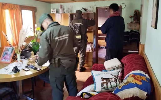 Violaron a sus hijos, los grabaron y lo subieron a las redes sociales