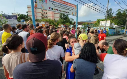 Entró a una guardería con un hacha y asesinó brutalmente a cuatro nenes