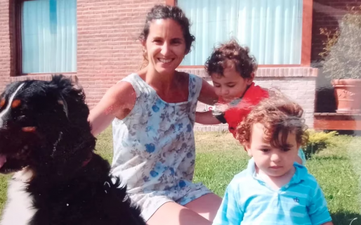 Es madre de mellizos, uno con autismo: “Me niego a que sea una carga para su hermano”