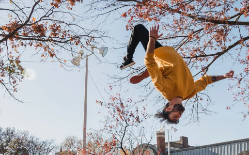 Un estudio científico asegura que los hombres “son más idiotas” y por eso viven menos