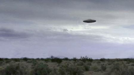 Vieron a un ovni volando cerca de Neuquén y les arruinó la fiesta