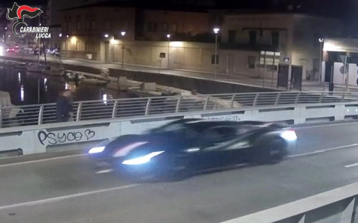 Un corredor de Fórmula 1 persiguió en su Ferrari a dos ladrones