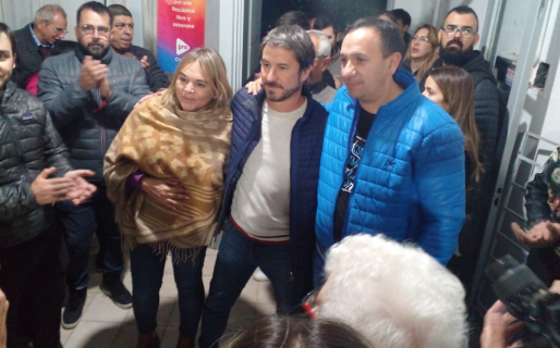 Leyla Lloyd Jones y Adrián Maderna felicitaron personalmente a Gerardo Merino