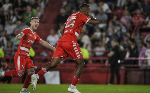 River goleó a Huracán y se afirma en la cima del campeonato